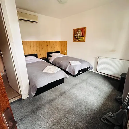 Motel запад